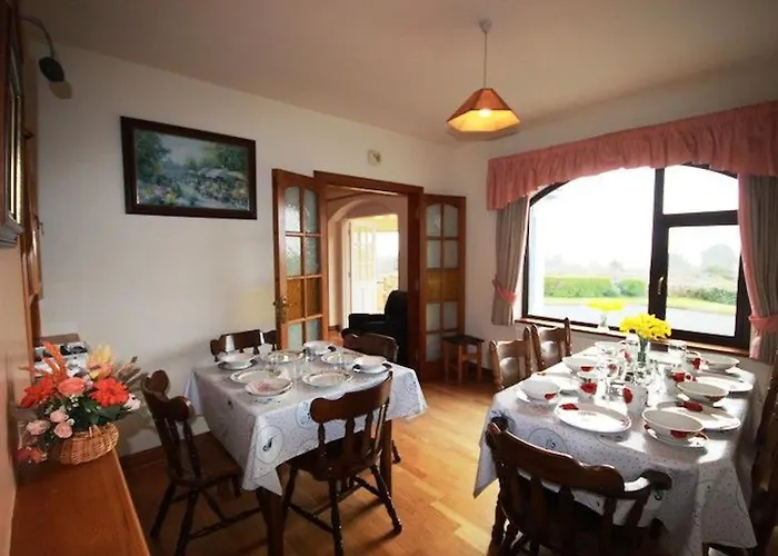 Pooreen House בית נופש Inverin